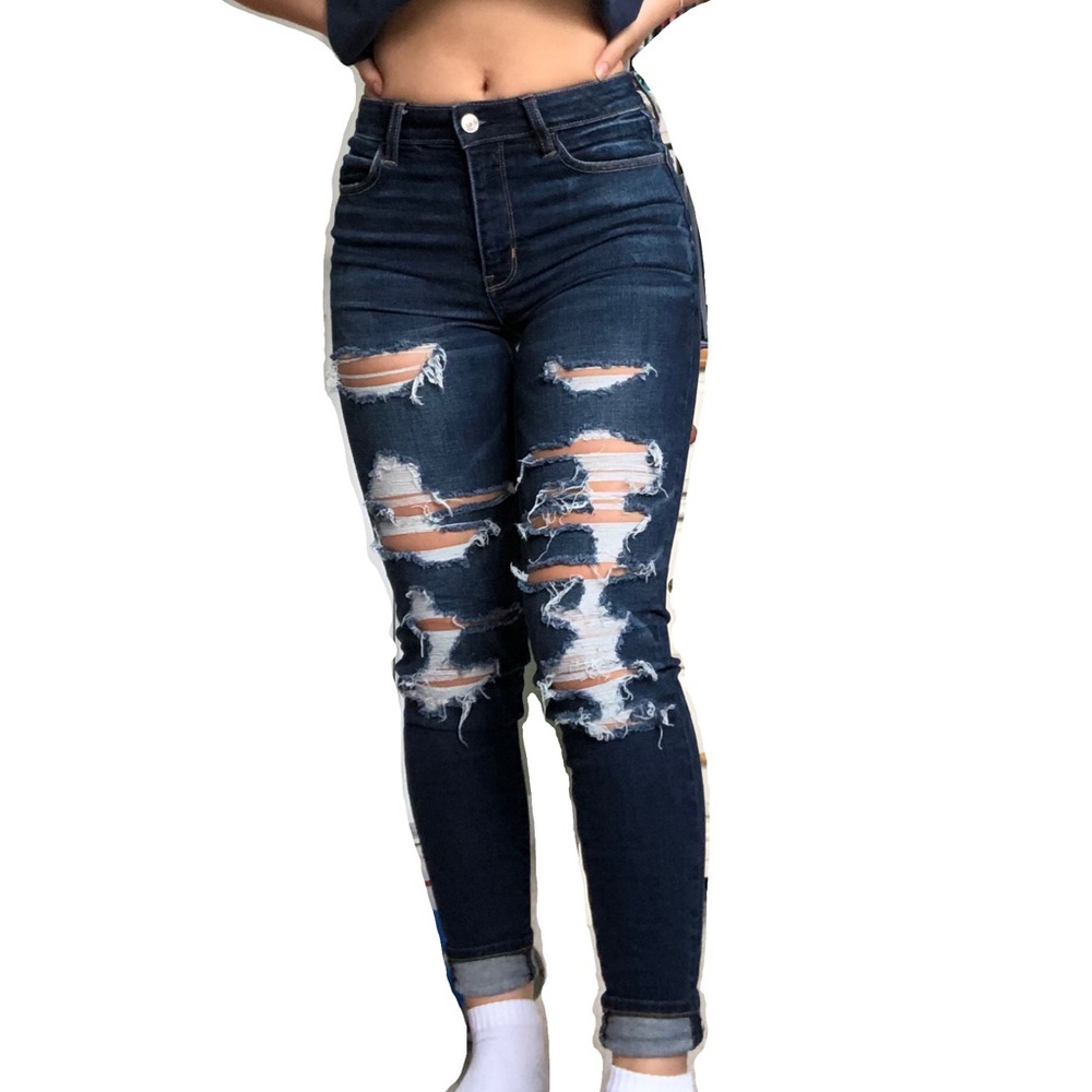NWOT dark wash AE jeans!!